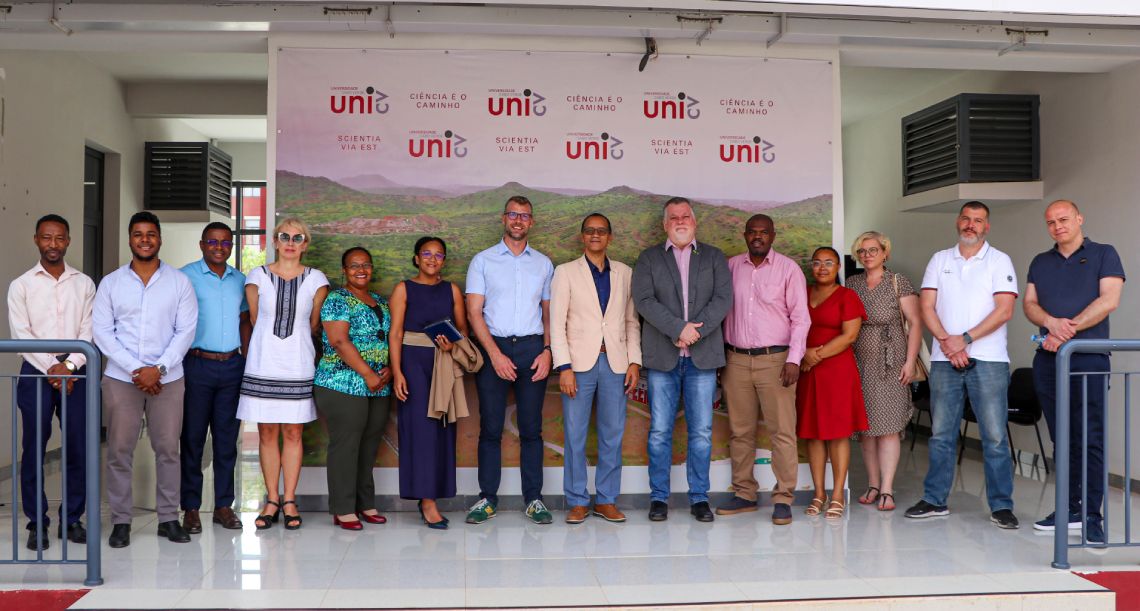 Uni-CV e Universidade de Primorska exploram parcerias nas áreas de Tecnologia 