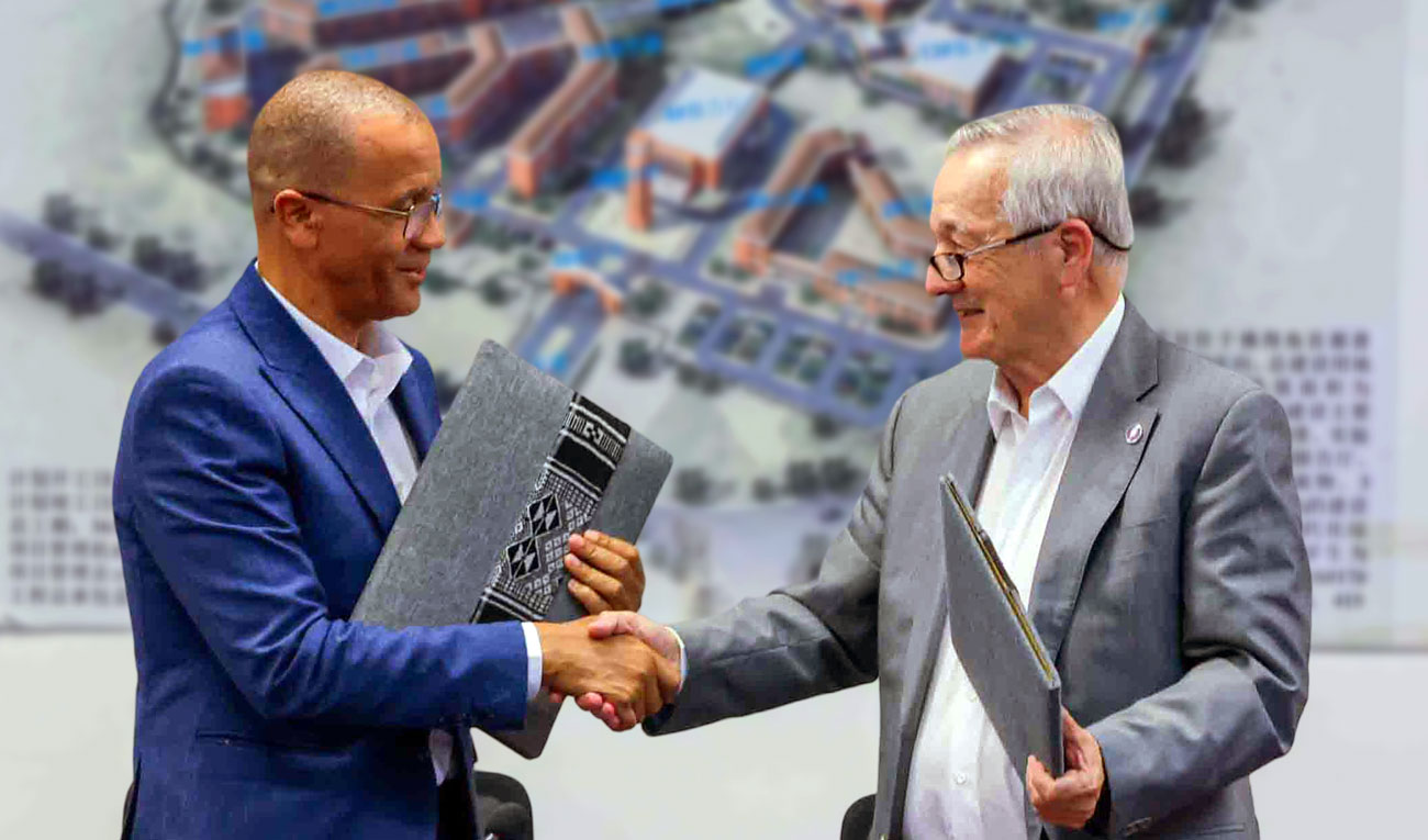 Fundação Canária doa autocarros à Universidade de Cabo Verde para facilitar transporte estudantil