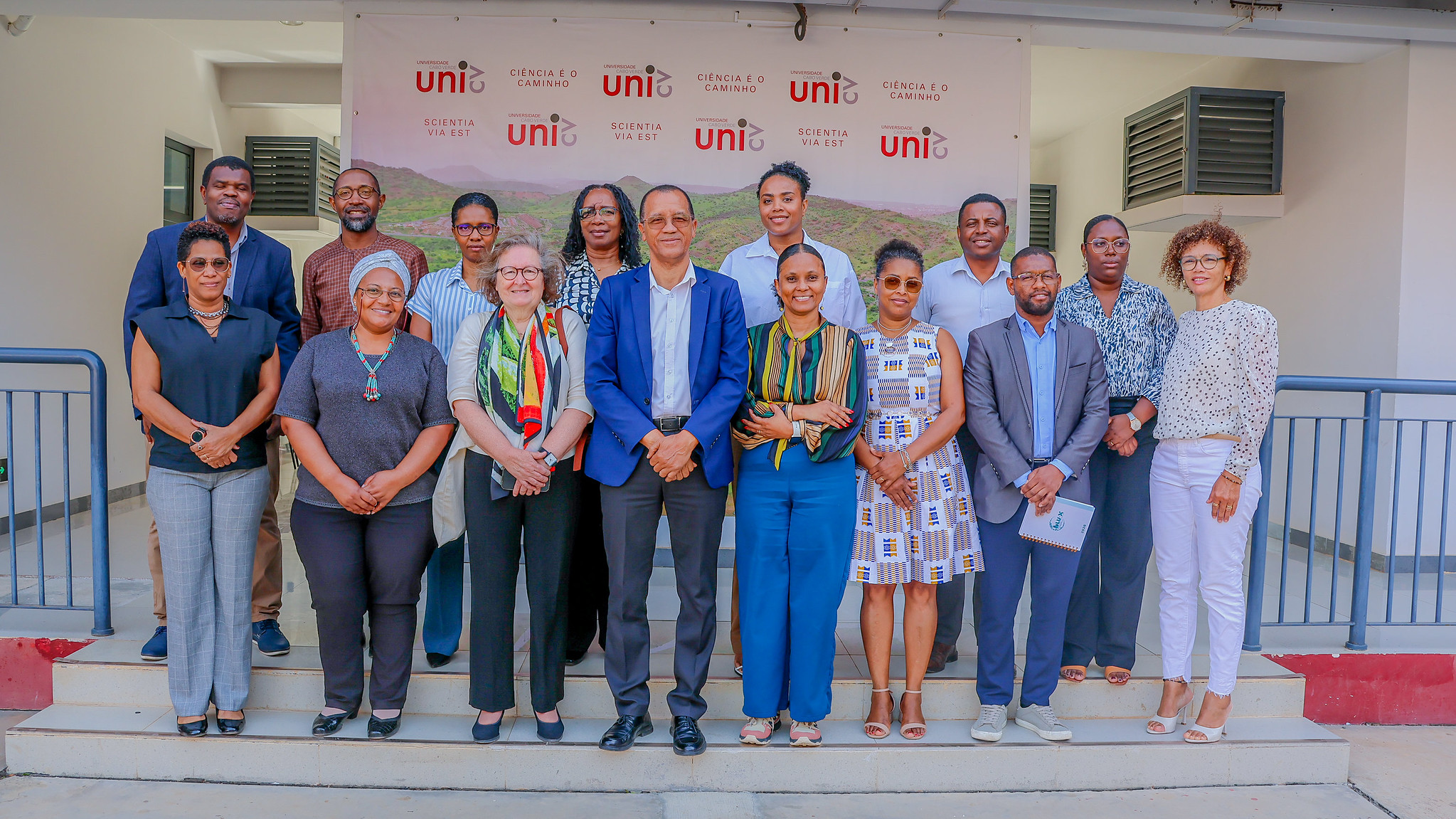 ISCTE e Uni-CV consolidam parceria em ação humanitária com mestrado Erasmus Mundus