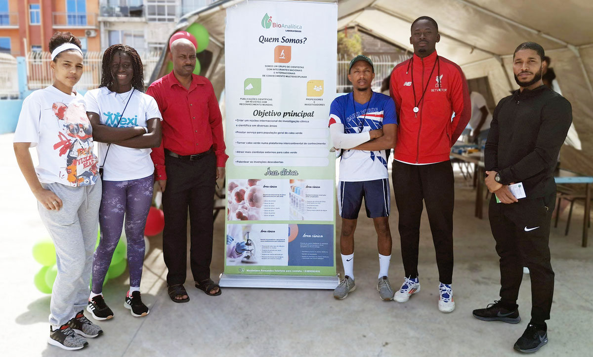 Uni-CV leva ciência do movimento à comunidade no Dia Internacional da Mulher