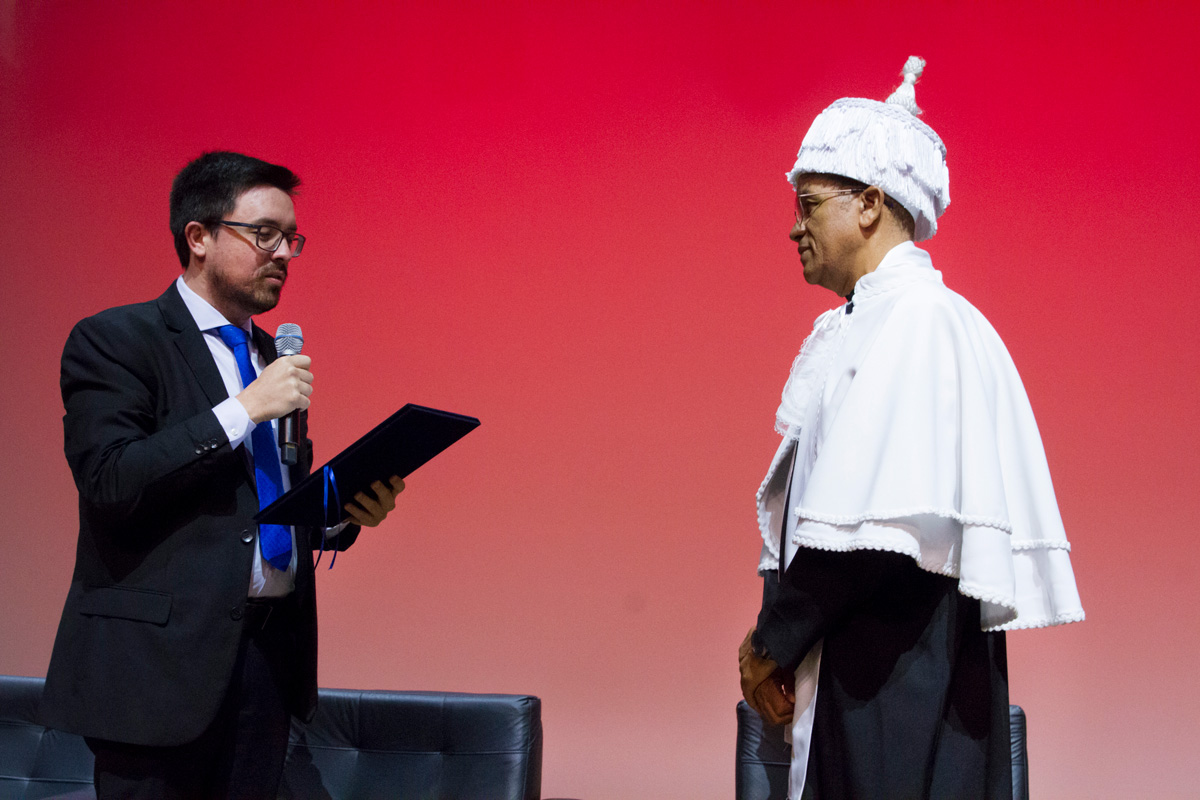 Reitor da Uni-CV distinguido com Doutor Honoris Causa pela Faculdade SESI de Educação, em São Paulo