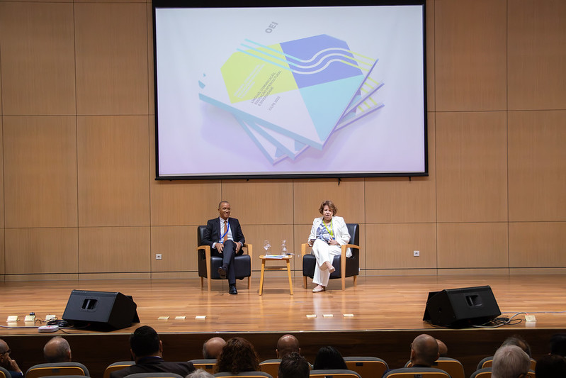“Entre Conferências: de Lisboa à Praia” enriquece abertura da 4ª edição da CILPE na Uni-CV