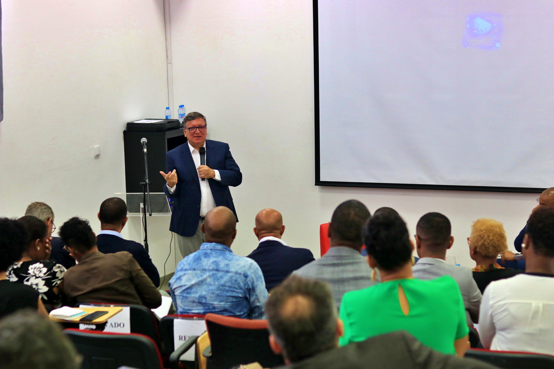 Durão Barroso ministra aula magna na Universidade de Cabo Verde.JPG