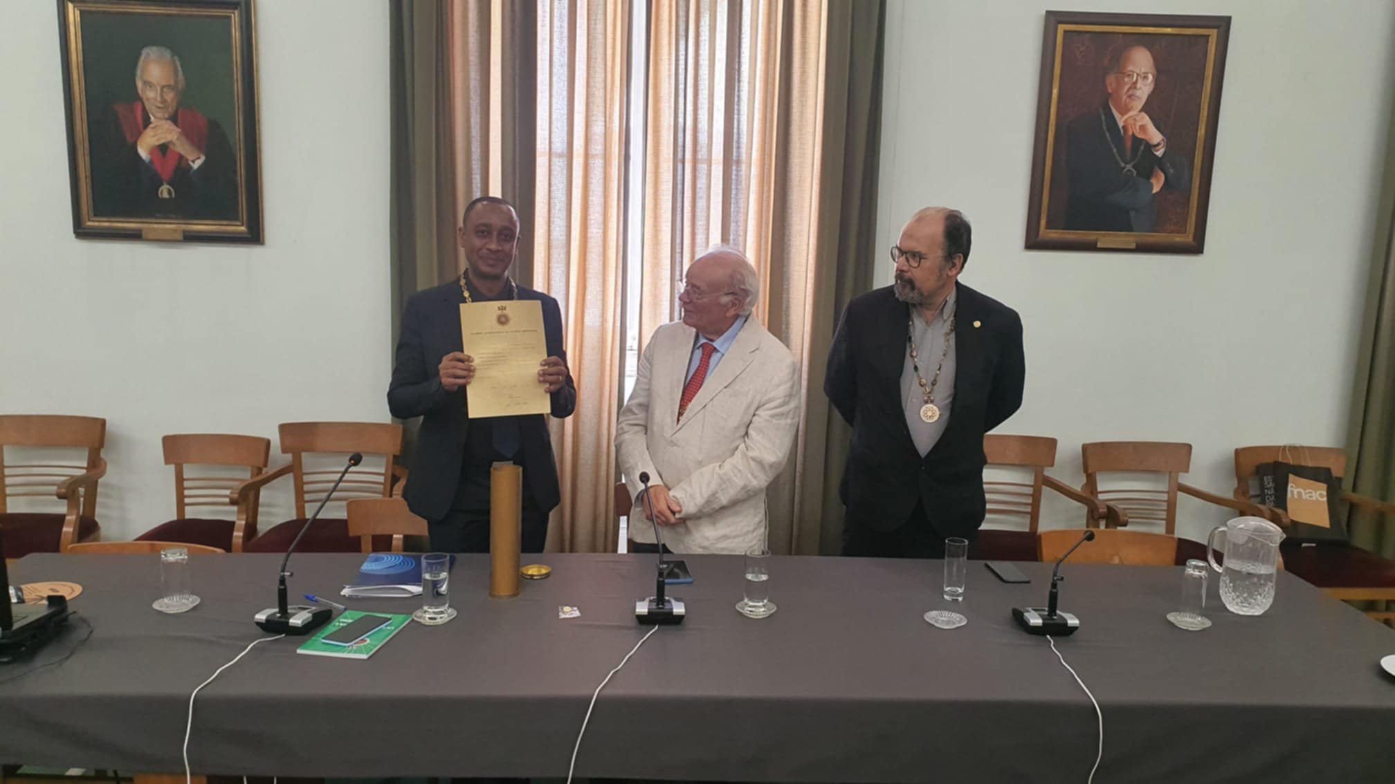 Docente da Uni-CV toma posse em Lisboa como académico da Academia Internacional da Cultura Portuguesa 