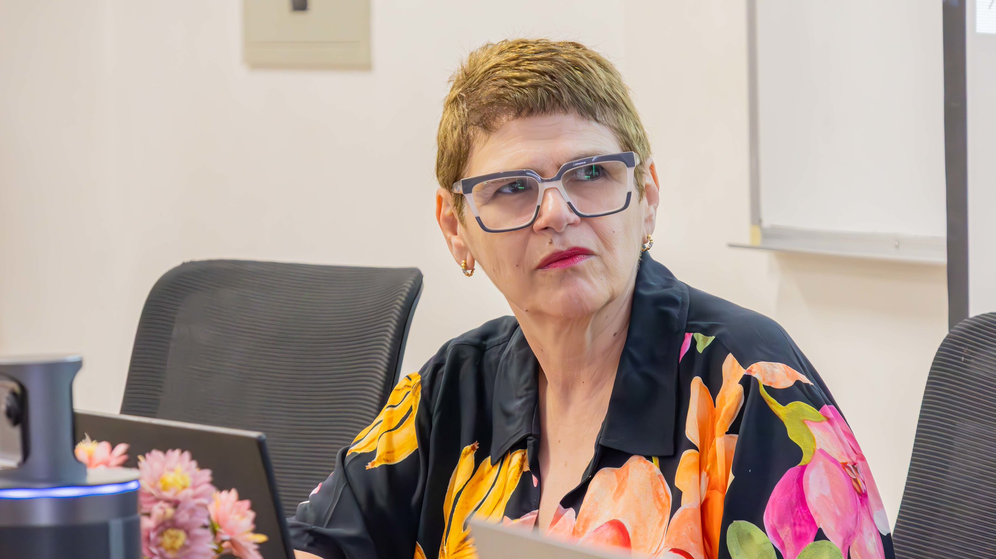 Renata Junqueira de Souza abre III Simpósio com defesa do ensino explícito de estratégias de leitura