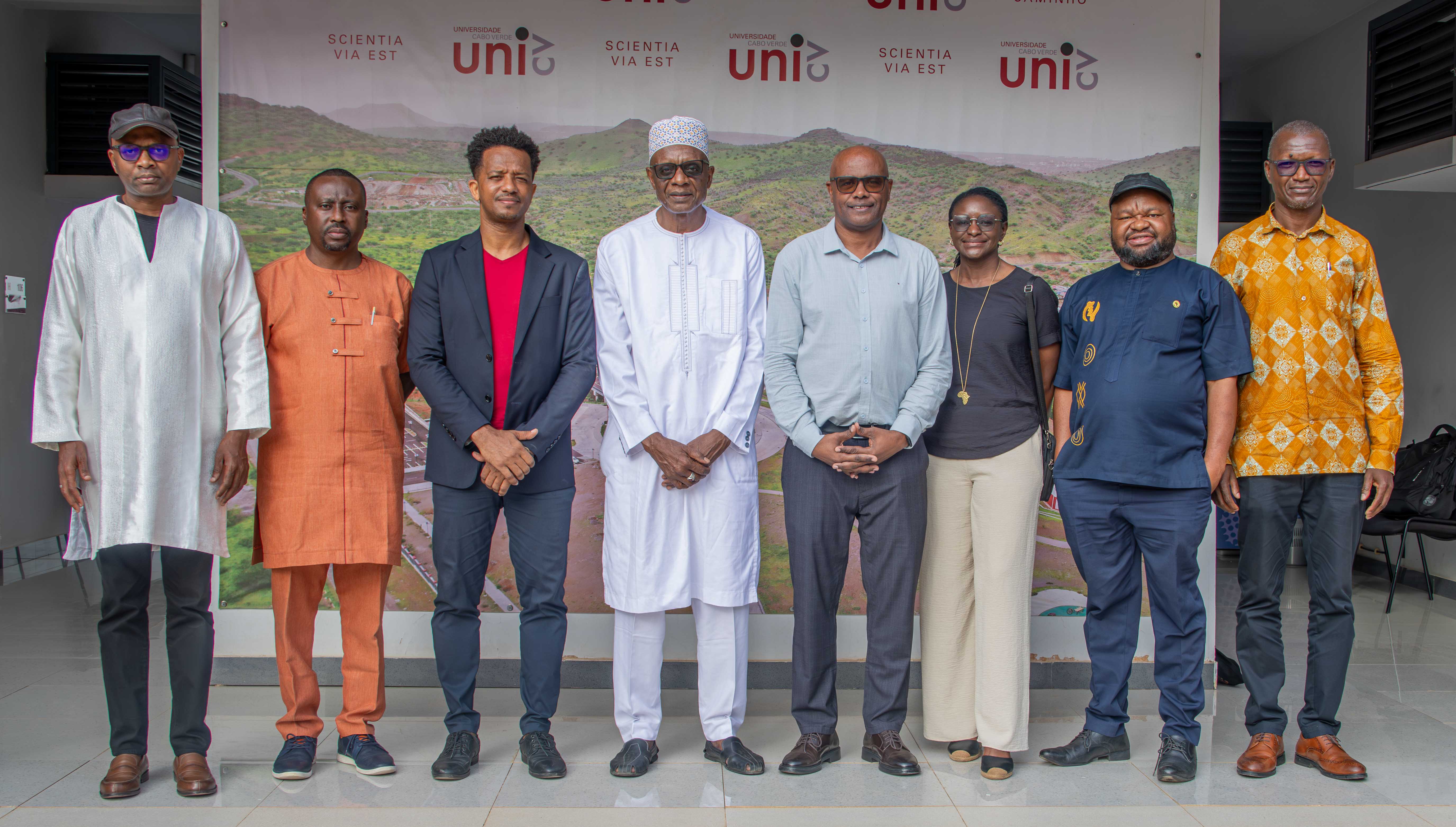 Uni-CV e Fundação TrustAfrica discutem parceria estratégica com relançamento da Cátedra Amílcar Cabral
