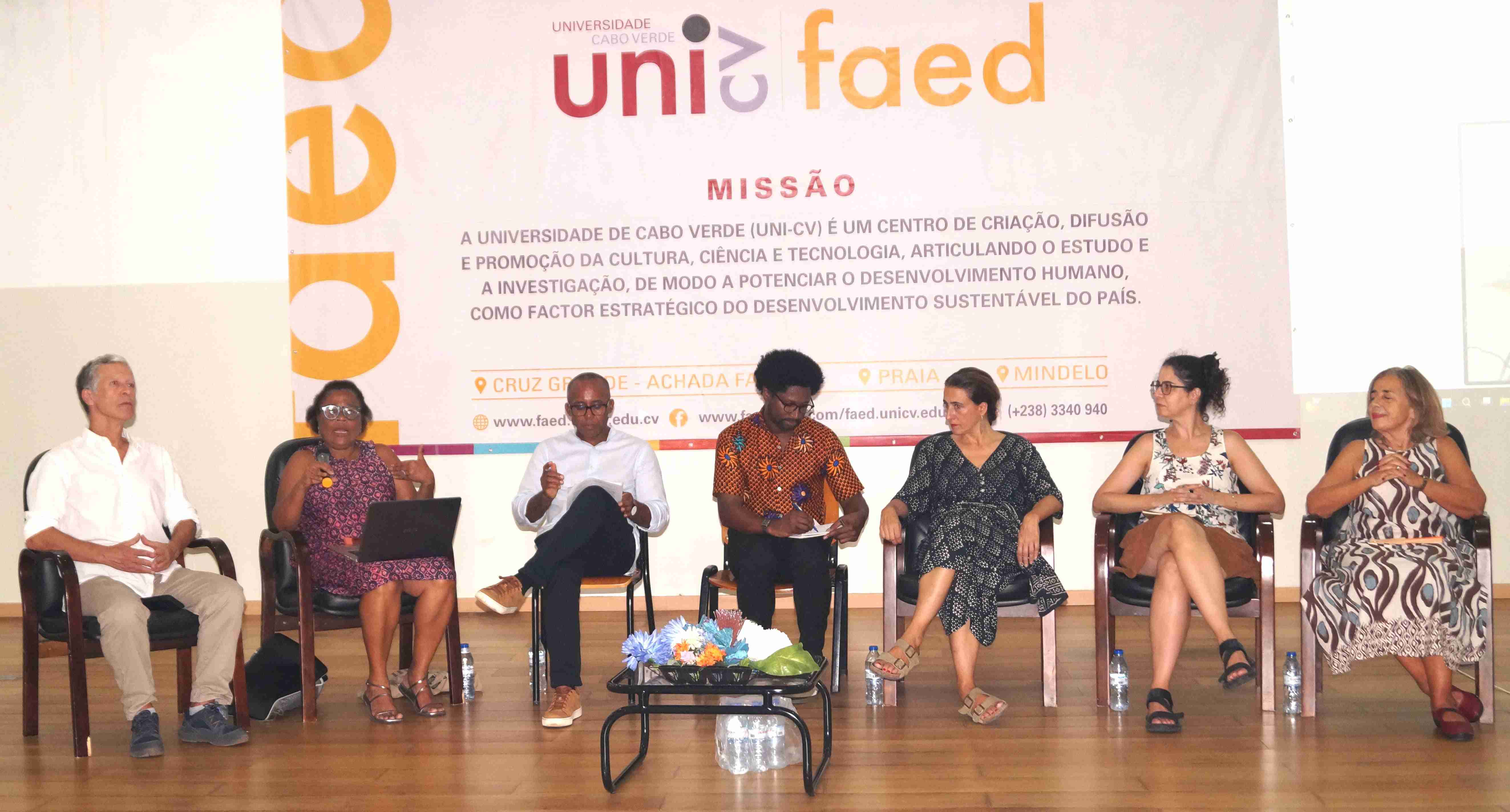 Investigadores debatem identidades e legados coloniais nos sistemas educativos