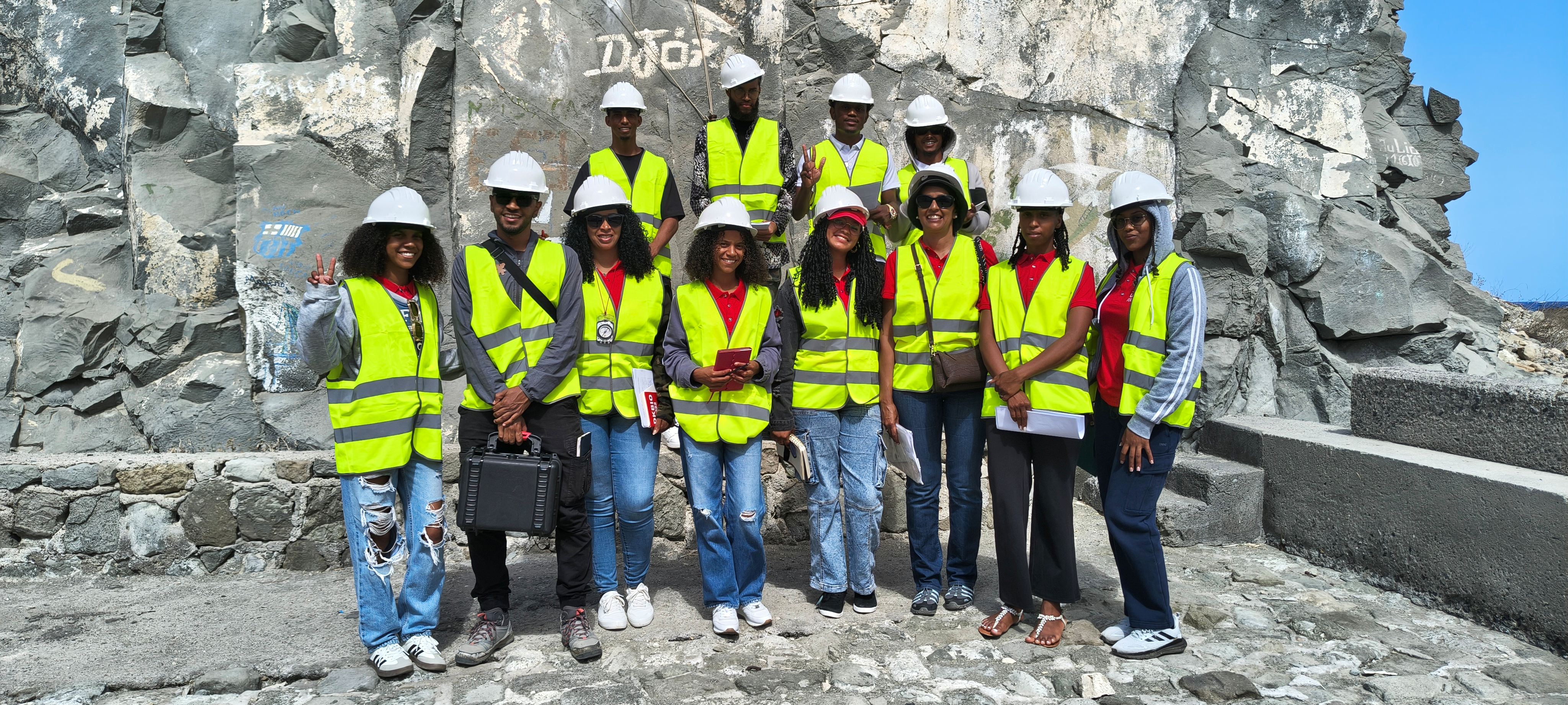Estudantes de Geologia da Uni-CV realizam visita técnica à Ilha Brava para aprofundar estudos vulcânicos e tectónicos