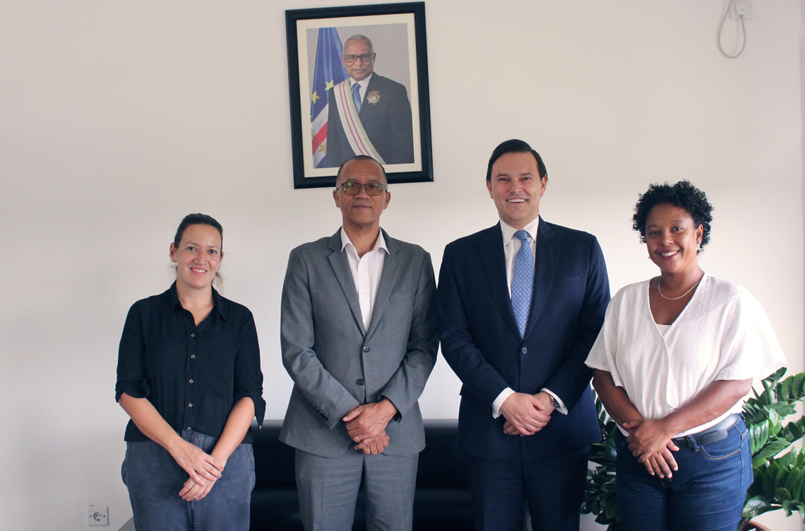 Embaixador do Luxemburgo visita Uni-CV para reforçar cooperação académica