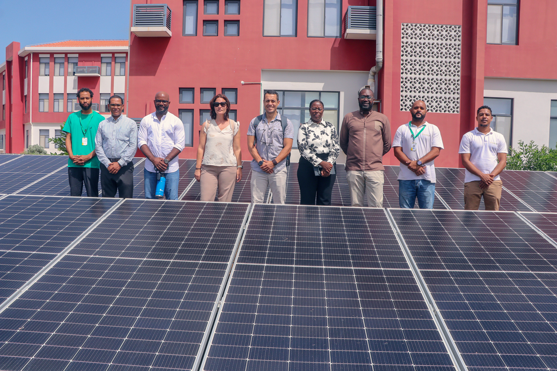 Uni-CV inaugura central fotovoltaica no Campus do Palmarejo Grande